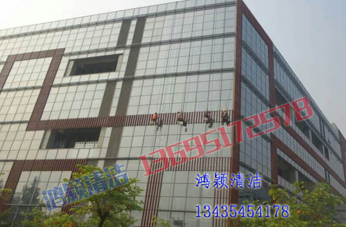 獅山大學(xué)智庫(kù)城外墻清洗