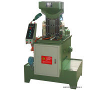 普通沖床 制造業(yè)的基石設(shè)備